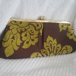 Glenda Gies Clutch